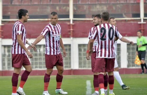 VIDEO + FOTO Academia Rapid merge ceas în Liga a 4-a » Mesaj de susținere pentru ASU Poli Timișoara