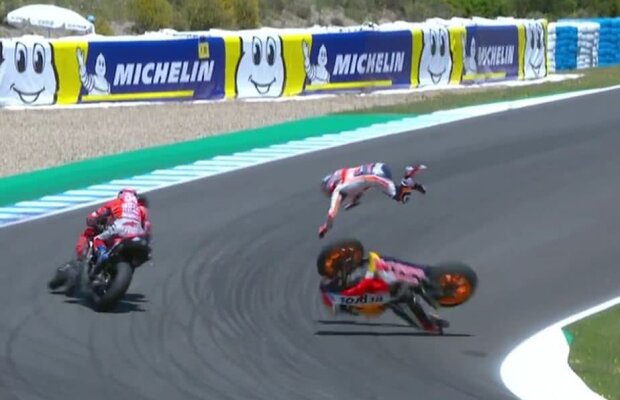 De ce a fost haos în MP al Spaniei? 3 piloți din Moto GP au căzut ca popicele » Reacție dură a lui Lorenzo: "Nimeni nu înțelege nimic!" + ce spun Dovizioso și Pedrosa