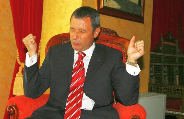 MIRCEA REDNIC LA FCSB. Face Becali alegerea corectă? 4 schimbări majore pe care le poate aduce Rednic la FCSB + 3 ocazii nemaivăzute pentru fotbalul românesc