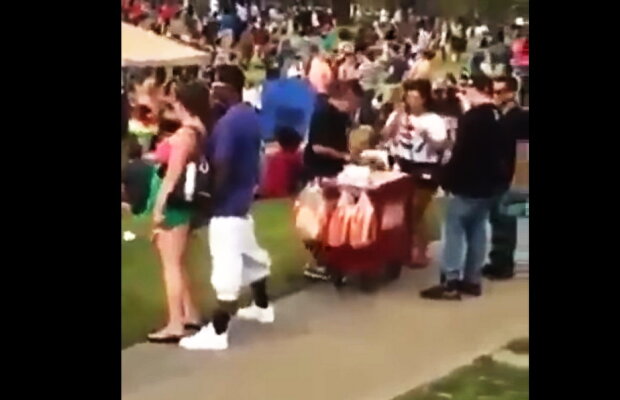 VIDEO Cele mai rușinoase imagini! Au făcut sex în public, în faţa a zeci de persoane