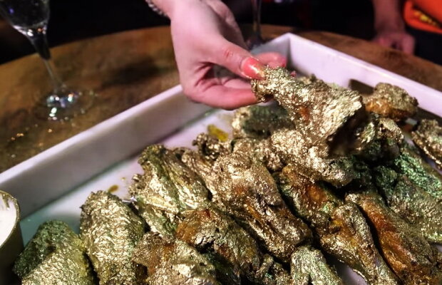 VIDEO Aroganţa supremă! Aripioare cu preţul de 1.000 de dolari