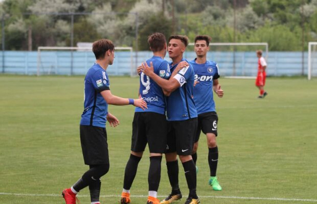 Performanță pentru Academia Hagi » Echipele Under 17 şi Under 19 ale celor de la Viitorul s-au calificat în finalele Ligii Elitelor!
