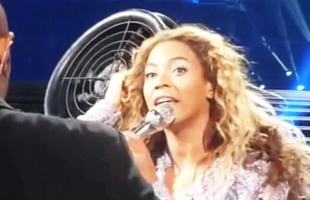 VIDEO Acestea sunt cele mai penibile faze! Beyonce a rămas cu părul în ventilator