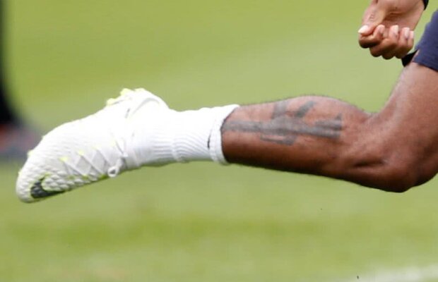 FOTO Tatuaj exploziv al unei vedete din naționala Angliei » ”S-a împușcat singur în picior!”, acuză The Sun