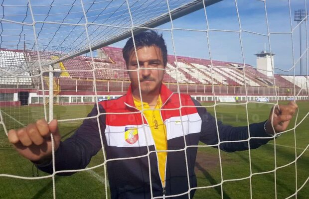 EXCLUSIV Formă de protest: fotbalistul a apărut în tricou cu FCSB la meciul cu CSA Steaua!