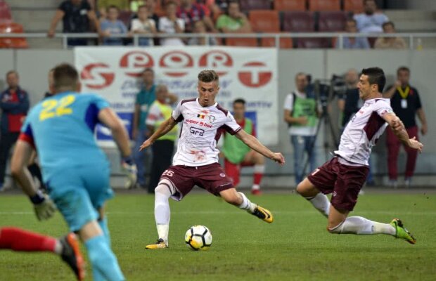 Jucătorii Rapidului râd de Talpan: "A contestat și ploaia de afară"