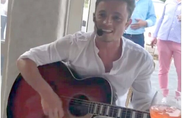 VIDEO Starul Craiovei are calități nebănuite! Din Europa League, direct către Eurovision :) 