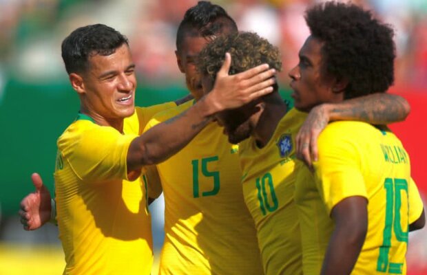 VIDEO Cucerit de magicieni » Antrenorul Braziliei își descrie fotbaliștii: "El e un animal care explodează și mănâncă iarba!"