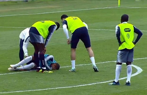 VIDEO Panică în cantonamentul Franței » Unul dintre cei mai valoroși jucători s-a accidentat la antrenamentul de azi