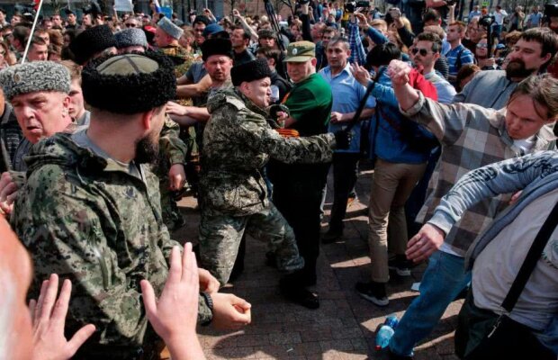 Corespondență din Rusia » Stop, huliganilor! Ultrașii ruși au devenit soldații de infanterie ai autorităților