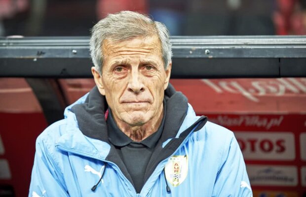 Oscar Tabarez continuă lupta! Selecționerul Uruguayului ar putea ajunge în scaunul cu rotile chiar la Mondial, dar înfruntă totul alături de jucători 