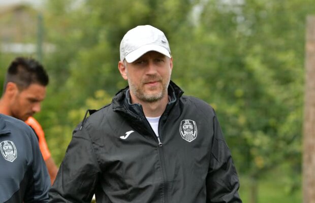 Corespondență GSP din Brașov » VIDEO + FOTO Edi Iordănescu i-a pus la muncă pe clujeni » Camora l-a comparat cu Petrescu