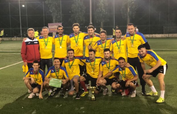 VIDEO Altă dată făceau spectacol în Liga 1, acum fac show la minifotbal » Marius Niculae, Florin Matache și Cătălin Munteanu au luat Cupa