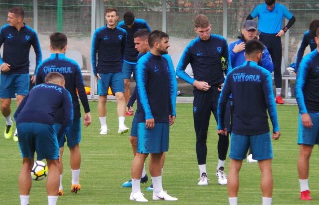 GALERIE FOTO & VIDEO Viitorul a început pregătirea în cantonamentul din Polonia » Execuție surpriză la antrenament!