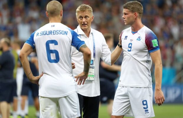 Un selecționer de la Campionatul Mondial s-a întors acasă și a arbitrat un meci de copii