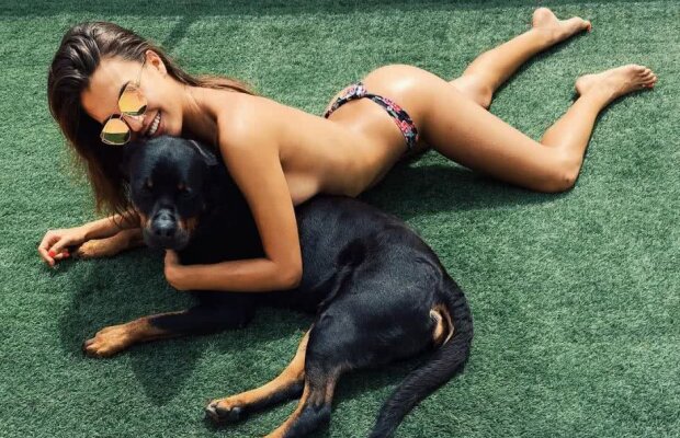 FOTO Devoratoarea de fotbaliști a fost dată de gol de foștii iubiți » Trimite selfie-uri nud starurilor din fotbal!