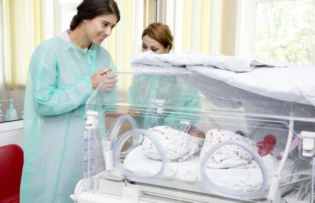 FOTO Gest superb al Soranei Cîrstea » Și-a donat premiul câștigat la Fed Cup: donează un incubator Maternității din Tărgoviște