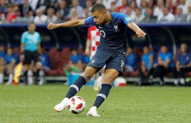 Mbappé a jucat contra Belgiei cu o puternică durere la spate » Avea 3 vertebre blocate: ”Era ca paralizat”
