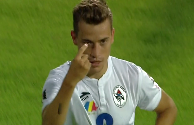 FOTO Preluare cu dreptul, gol cu stângul! Cine e jucătorul dorit de FCSB, care a marcat în poarta lui Dinamo și cui i-a dedicat reușita: "Lovește cu ambele picioare"