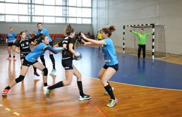 45 de echipe iau startul în cel mai puternic turneu de handbal pentru juniori din România!