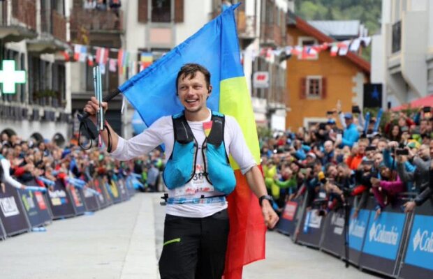 VIDEO Performanță de excepție pentru un român! Robert Hajnal a alergat în cea mai dificilă cursă din lume și a trecut linia de sosire pe locul 2, cu steagul României