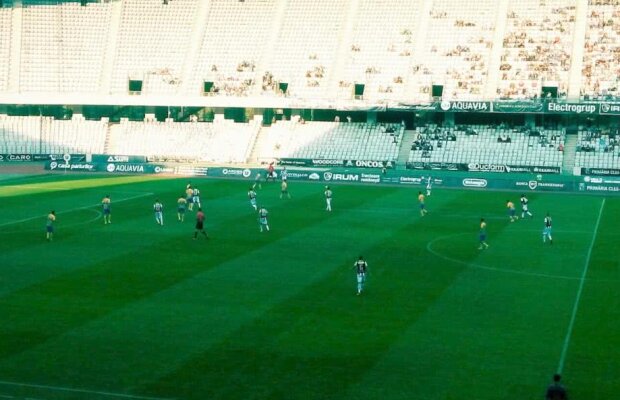 FOTO Meci cu de toate între Universitatea Cluj și codașa Ligii a 2-a » Adrian Falub, schimb de replici cu fanii: "Vă aștept după meciul cu Argeșul, vă dau și o bere!"