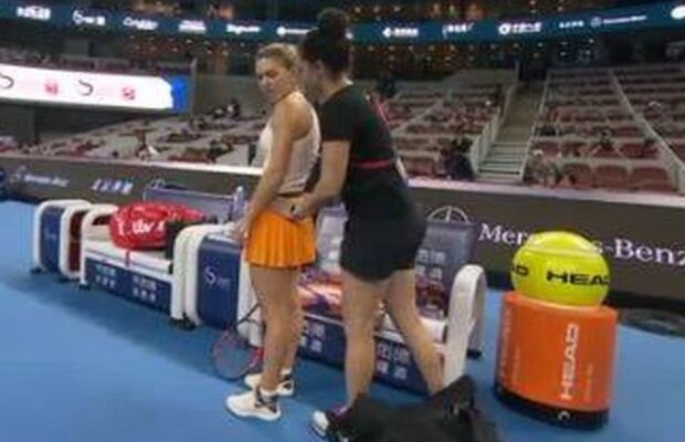 SIMONA HALEP - ONS JABEUR // Prima reacție a Simonei Halep după abandonul de la Beijing: "Sunt foarte îngrijorată"