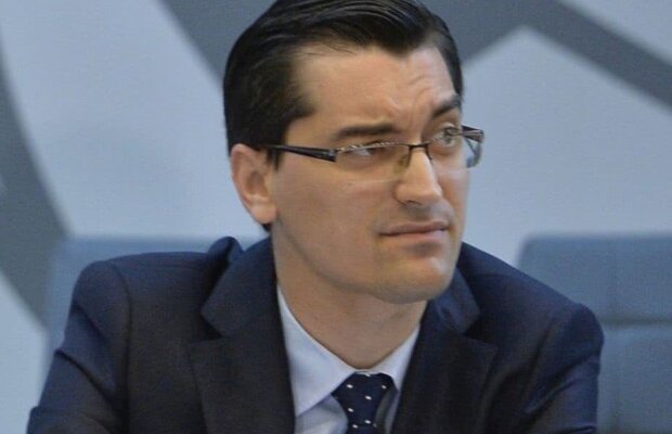 GSP LIVE // VIDEO Răzvan Burleanu, Gheata de Aur de la FRF » Cum îl ajută angajații Federației în meciuri: "Mă așteptam să nu aibă nicio treabă"