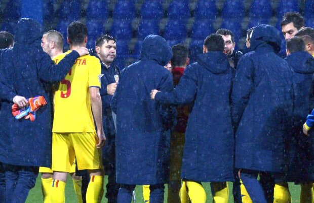 Cine minte?! FRF își contrazice propriii jucători » Comunicatul emis azi: "Federația nu comentează schimbarea lui Contra din final" + reacția selecționerului