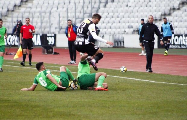Metaloglobus - U Cluj 0-1 // VIDEO O nouă victorie pentru ”U” Cluj » Bogdan Lobonț a fost prezent la meciul ardelenilor
