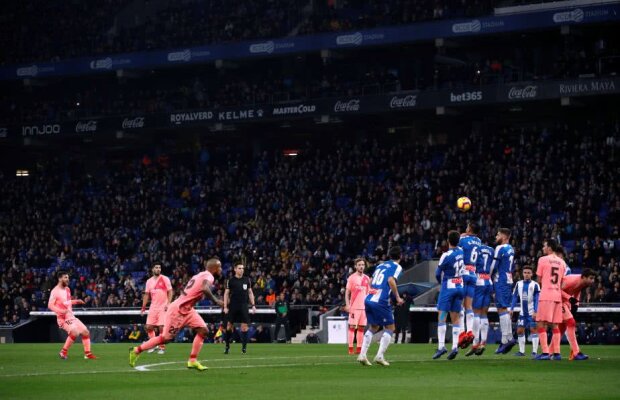 ESPANYOL - BARCELONA 0-4 // VIDEO + FOTO Cui îi trebuie Balonul de Aur? Messi, două goluri fabuloase și încă un RECORD bătut » Cum arată lupta la titlu