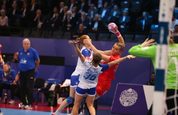 ROMÂNIA - RUSIA 22-28 // VIDEO + FOTO Spulberate fără Neagu! Ne-am prăbușit după 25 de minute în fața rusoaicelor