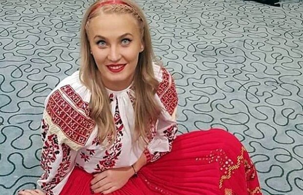 EXCLUSIV "Cred că le plac ochii mei" » Cea mai frumoasă handbalistă a României explică de ce crede că e mereu în prim-plan