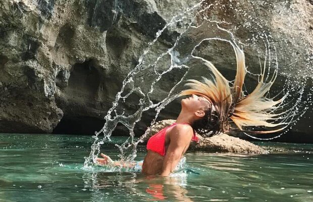 GALERIE FOTO Cea mai frumoasă vecină » A bătut toate recordurile pe tatami și își dă gata fanii pe Instagram