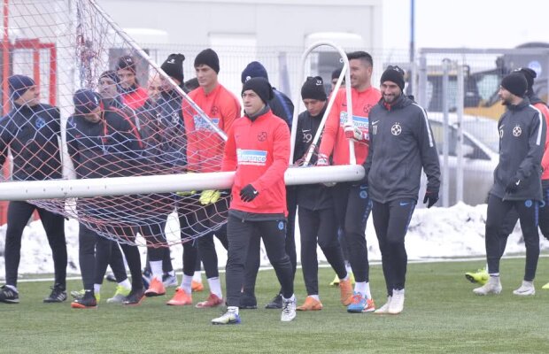 FCSB a plecat azi în cantonament: lotul lui Teja + MM Stoica pariază pe un nume-surpriză: „A subordonat-o pe Dinamo”