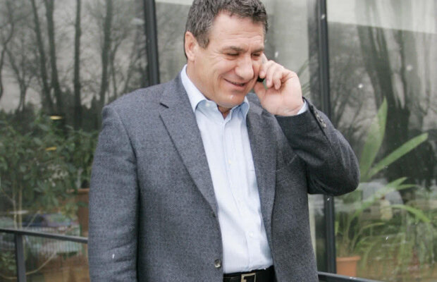 GSP LIVE // VIDEO Transferul lui Mutu de la Dinamo la Inter naşte noi controverse » Victor Becali îl ia tare pe Cornel Dinu: „Să vină să-mi aducă cei 100.000 de dolari!”