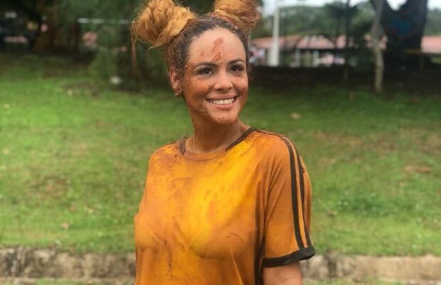 GALERIE FOTO Floyd Mayweather nu se ascunde! Cu cine și în ce ipostază a fost surprins azi-noapte