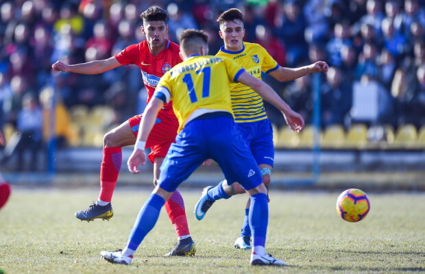 Critici dure la adresa steliștilor după debutul din 2019: „Nedelcu e avion mioritic, Coman nu poate dribla niciun copac!”