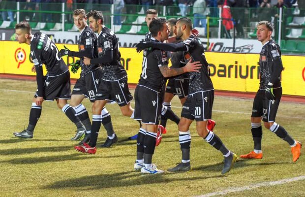 DINAMO - FC BOTOȘANI // Dinamo e all-in pentru play-off! Rednic riscă TOT și face o schimbare importantă