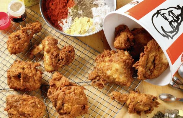 FABULOS: Dinamo și Chiajna le-au dat arbitrilor aripioare cu usturoi și pizza rece! „Vomiți pe teren” + care e explicația