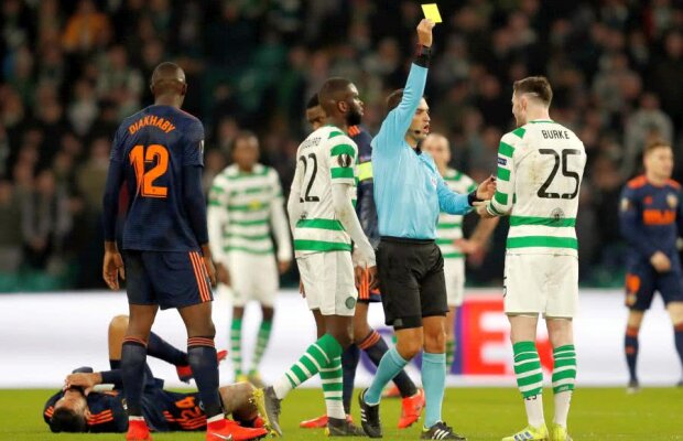 Haţegan acuzat de Terim, după golul greşit anulat lui Galatasaray: "O pată pe obrazul UEFA" » Poliția a intervenit pentru a-i scăpa pe români de furia suporterilor