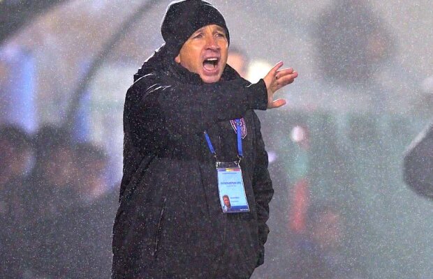 Cum i-a convins Dan Petrescu pe jucătorii de la CFR Cluj; „Ne înjură? Mie chiar îmi place. E un om foarte calm” 