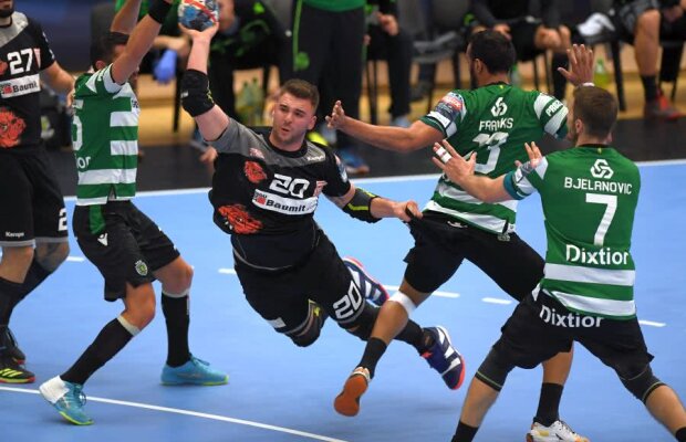 DINAMO - SPORTING 26-27 // FOTO + VIDEO Prăbușiți în repriza secundă! Dinamo a ratat inexplicabil calificarea în optimile Ligii, deși la pauză conducea cu 15-11!