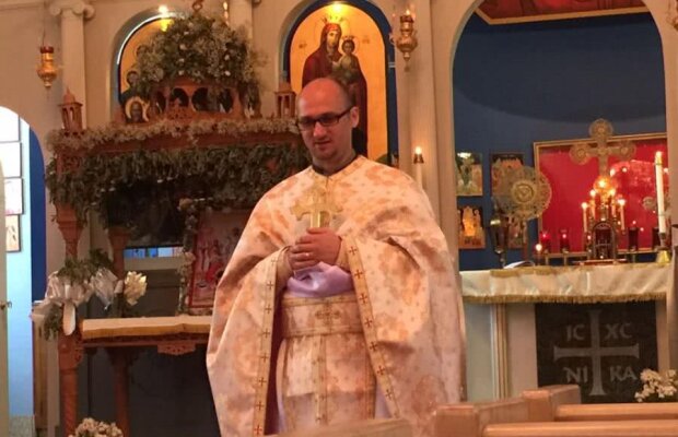 Preotul român patron al unei echipe din Statele Unite: „Fără înjurături, fără certuri, fără alcool în exces” » Ce spune de Gigi Becali