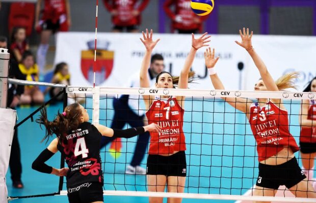 Volei Alba Blaj - Busto Arsizio 0-3 // VIDEO+FOTO Fără istoric! Ardelencele au pierdut categoric, la Sibiu, primul meci al finalei CEV Cup