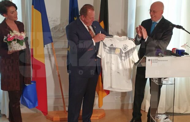 VIDEO+FOTO Recepție de gală pentru Helmuth Duckadam » Amabasadorul Germaniei: „Naționala noastră de acum are nevoie de hotărârea și energia lui”