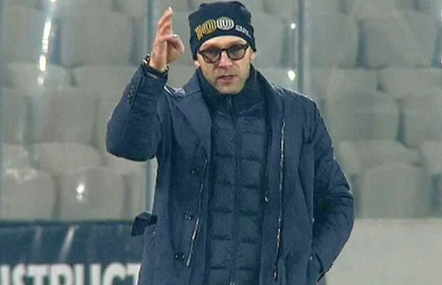 „U” Cluj - CS Mioveni 1-2 // VIDEO » Pas greșit pentru „U” Cluj în lupta pentru promovare: George Florescu în poartă 15 minute + Bogdan Lobonț, fluierat la final! Toate rezultatele din Liga 2 sunt AICI!