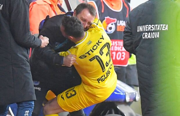 CSU CRAIOVA - CFR CLUJ » Presiune imensă pe Devis Mangia cu CFR: ar trebui să plece la înfrângere? Porumboiu și Dinu îl fac pachet: „Fanii Craiovei sunt păcăliți”