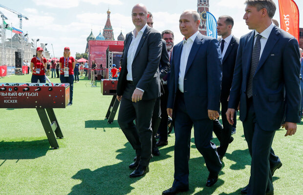 Guvernul și Primăria Capitalei dau 200.000 de euro pentru Conferința Publicității Mondiale de la București, unde „star speaker” este Aleksei Sorokin, șeful World Cup 2018, omul lui Putin și propagandist al legilor discriminării minorităților sexuale din Rusia!