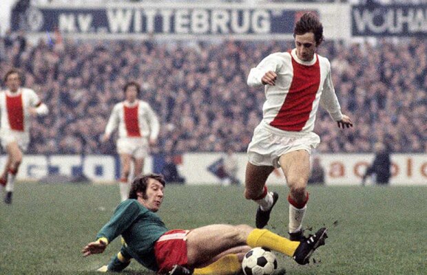 Geambașu despre Cruyff și generația-minune: „Aşa, ca o provocare, vi se pare că suntem mai creativi acum de când nu mai fumăm şi bem apă plată?”